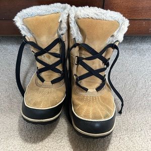 Sorel winter booties